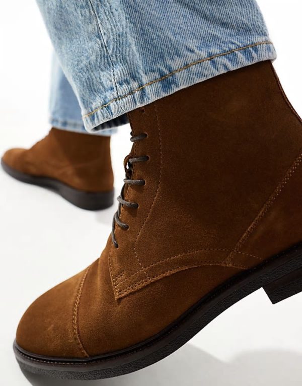 lace up boots in tan suede - Image 3