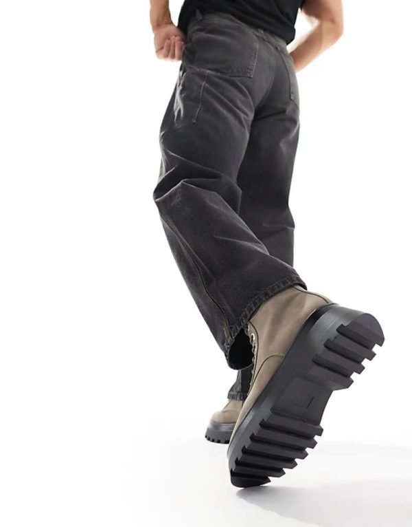 lace up worker boots in grey with chunky sole - Image 3