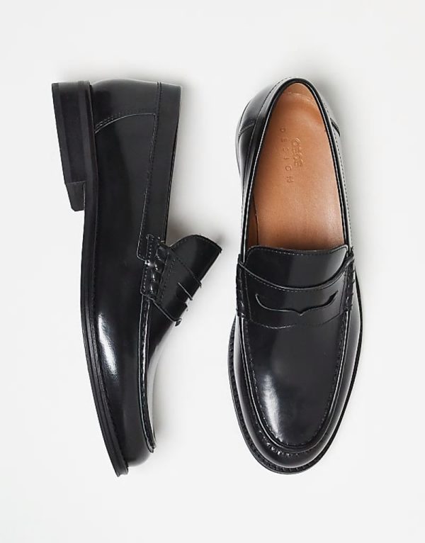 penny loafers in black leather - Image 2