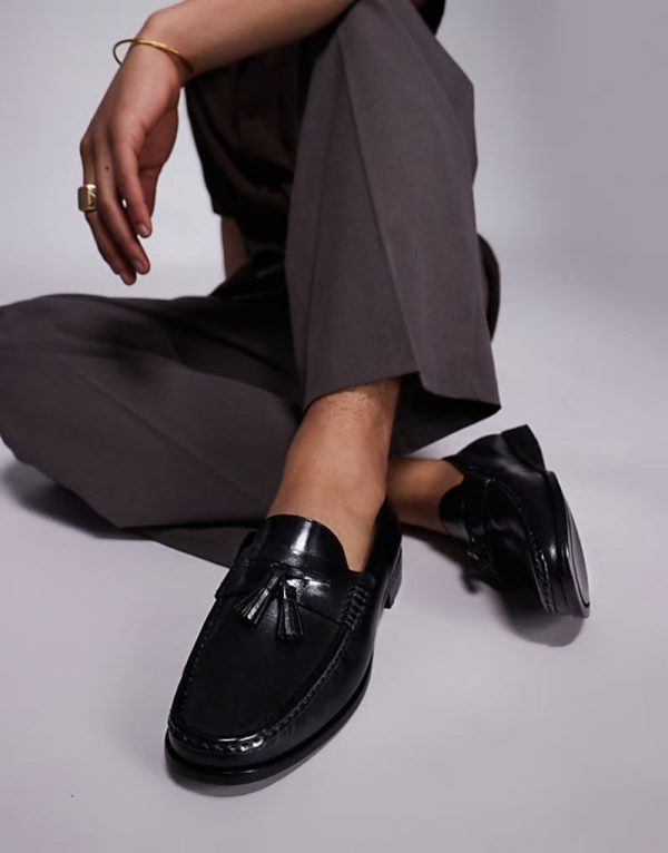 Tino tassel loafer in black leather - Image 2