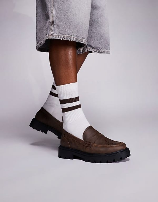 loafers in brown with western stitch detailing