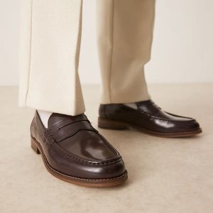 penny loafers in burgundy leather