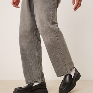 loafers with square toe in black