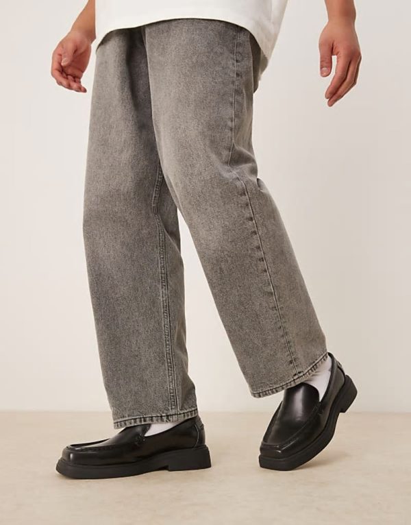loafers with square toe in black