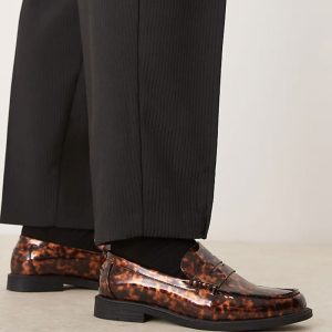 penny loafers in tortoise print