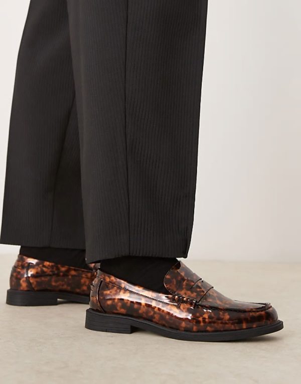 penny loafers in tortoise print