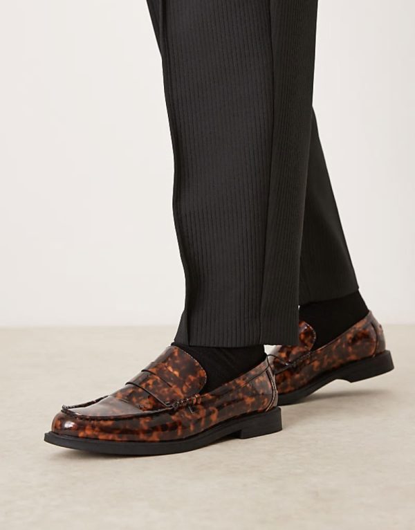 penny loafers in tortoise print - Image 3