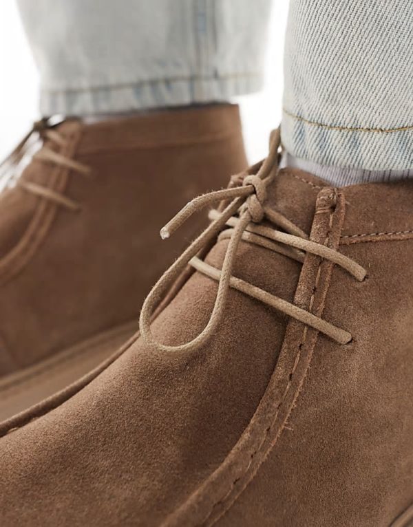 lace up boots in brown suede with chunky sole and apron toe - Image 3