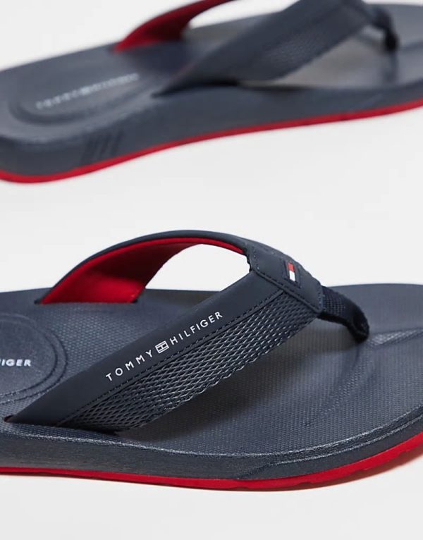 beach flip flops in navy - Image 2