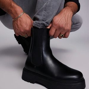High quality chelsea boots in black with chunky sole
