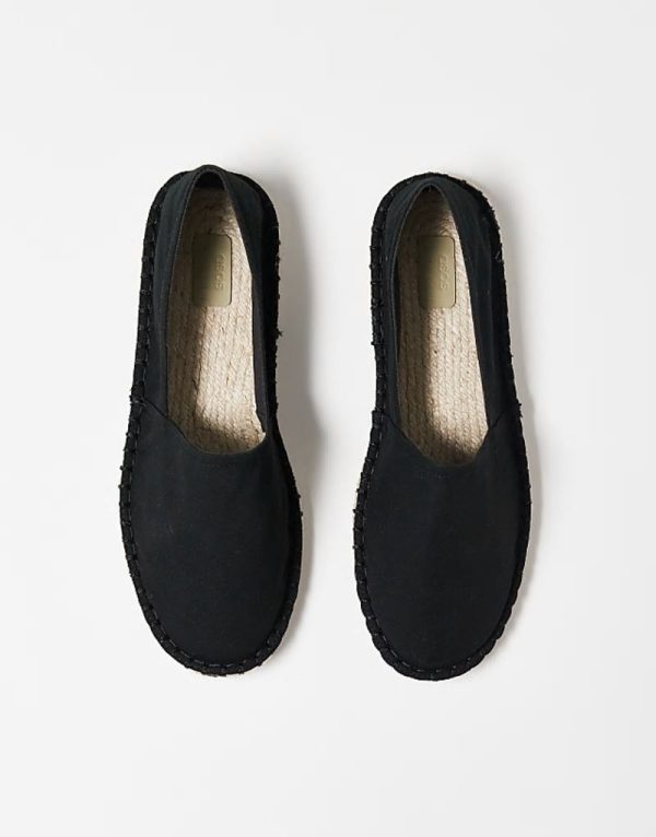 espadrilles in black canvas