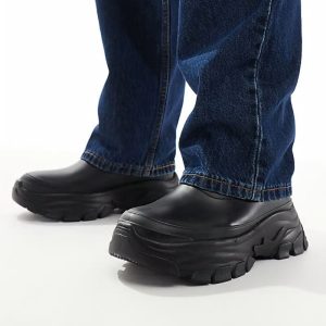 chelsea wellington boots in black with chunky sole