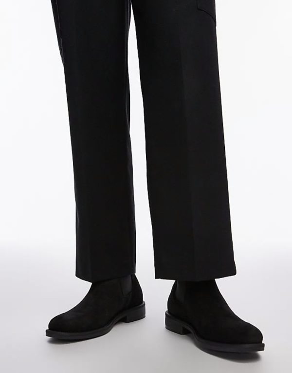 Suede chelsea boots in black